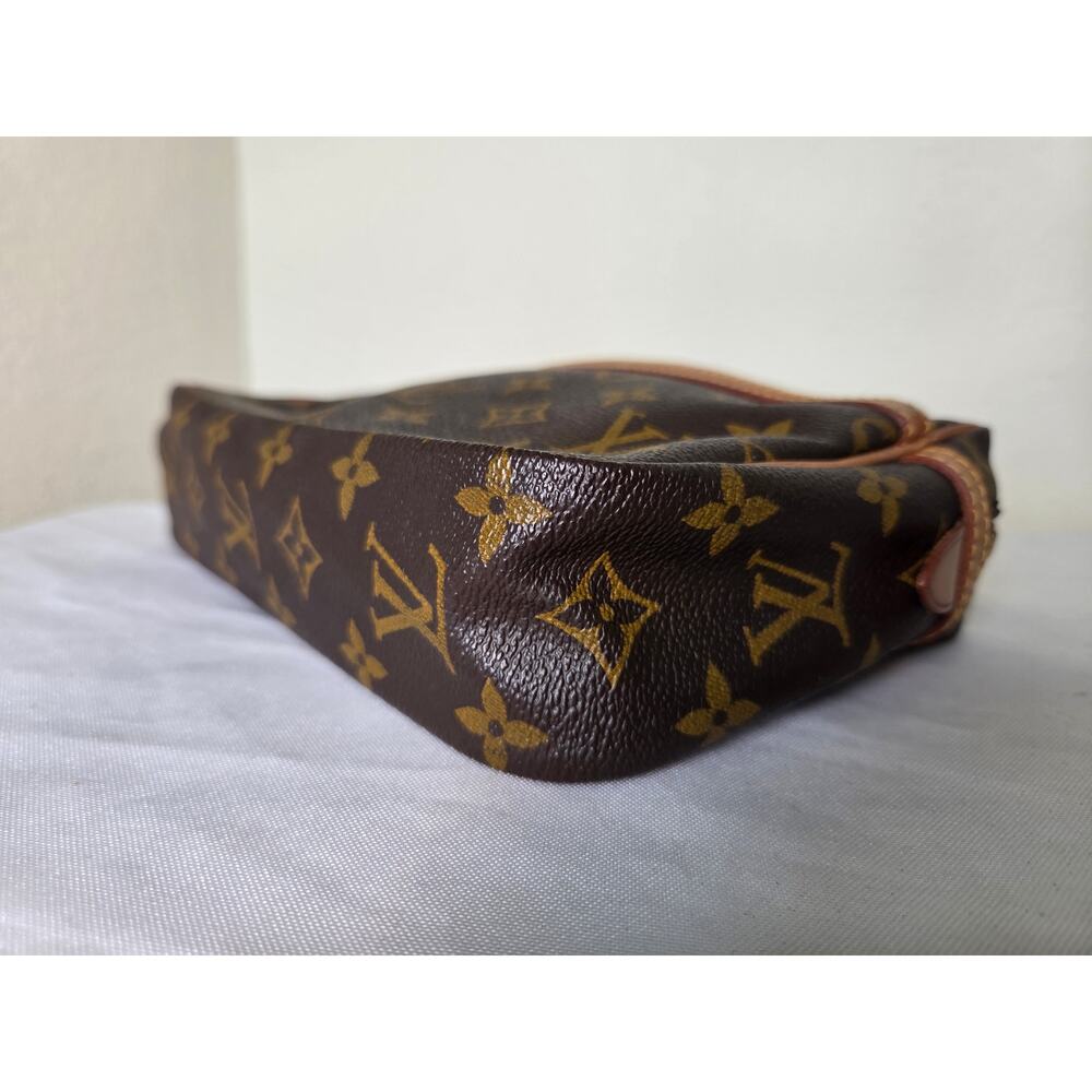 Louis Vuitton Monogram Toiletry Pouch PM Cosmetic Case AR0082 Made in France LV - Picture 8 of 15